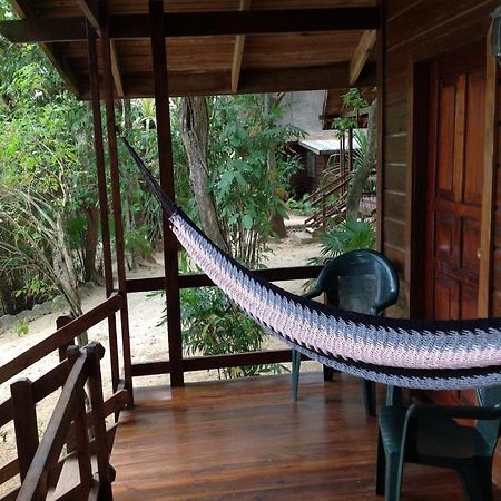 Half Moon Resort (Adults Only) West End Ngoại thất bức ảnh
