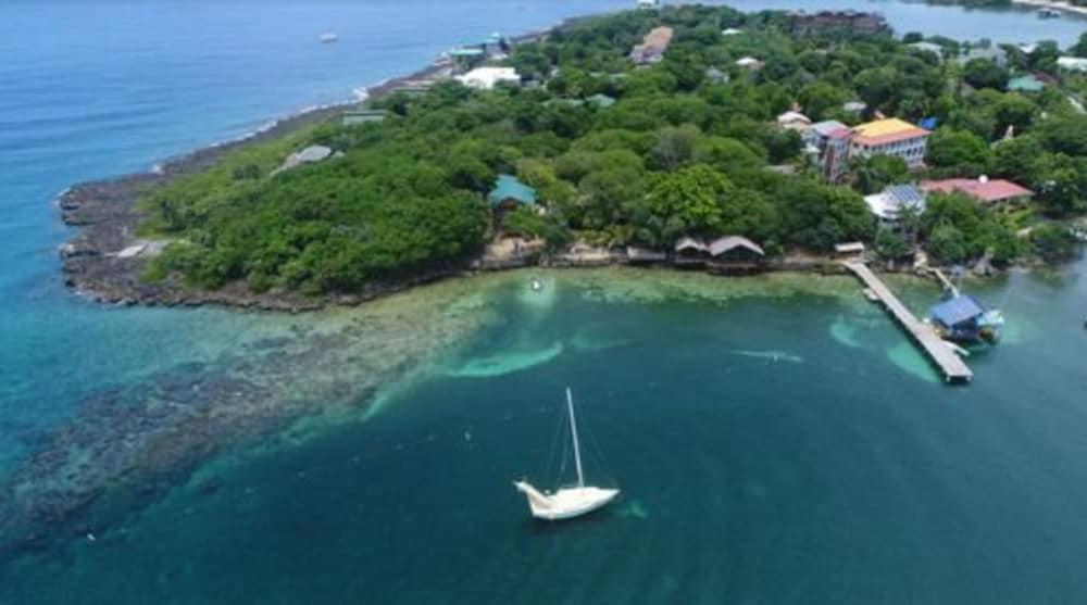 Half Moon Resort (Adults Only) West End Ngoại thất bức ảnh